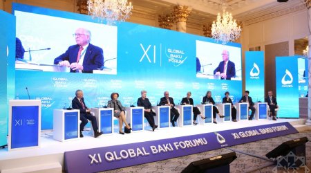 XI Qlobal Bakı Forumunda “Regional hərbi və iqtisadi ittifaqların rolu” mövzusunda panel iclası keçirilib - FOTO