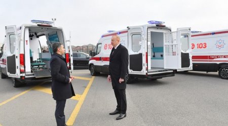 Prezident yeni alınmış müasir təcili tibbi yardım avtomobilləri ilə tanış olub - YENİLƏNİB/FOTO