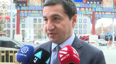 Hikmət Hacıyev: “Azərbaycan ilə Çin arasında ənənəvi dostluq və tərəfdaşlıq münasibətləri var”