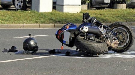 Tanınmış şairi motosiklet vurdu - FOTO