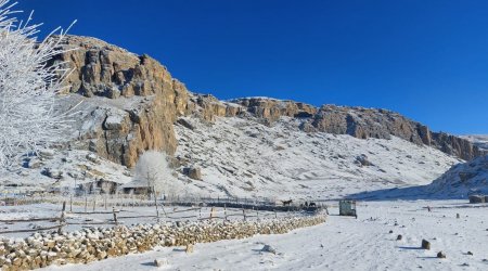 Qubanın Qrız və Xınalıq kəndlərinə yenə qar yağdı - FOTO