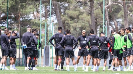 “Neftçi” “Qarabağ”la oyuna itkilərlə çıxacaq