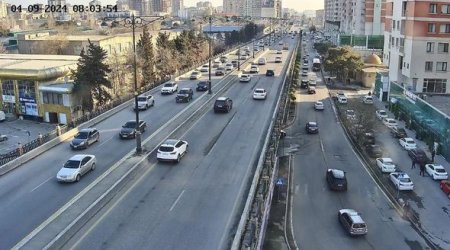 Bakının bir sıra küçələrində sıxlıq var - SİYAHI + FOTO