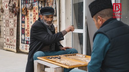 Paytaxtın yaşlı sakinlərinin yüz illərdir yaşatdıqları ənənə - FOTOREPORTAJ     