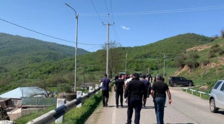Ermənilər İrəvan-Tbilisi magistral yolunu BAĞLADILAR - FOTO/VİDEO