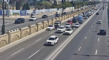 Bakıda nasaz maşın sıxlıq yaratdı