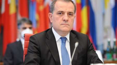 Ceyhun Bayramov Qambiya Respublikasına getdi