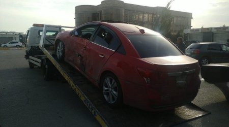 Sumqayıtda zəncirvari qəza olub, xəsarət alan var - FOTO
