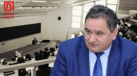 “Universitet müəllimləri köhnə dərsliklərlə tədrisi yola verirlər” – Etibar Əliyev 