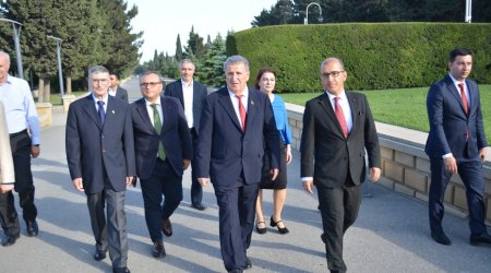 Nobel mükafatçısı Aziz Sancar Azərbaycana gəlib - FOTO