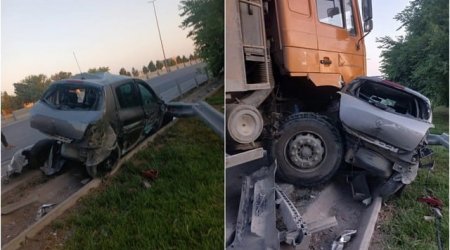 Bakı-Sumqayıt yolunda ağır qəza: Yük maşını minik avtomobili ilə toqquşdu - FOTO