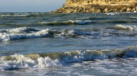 Xəzər dənizində süni torpaq sahələri ilə bağlı qanun TƏSDİQLƏNDİ