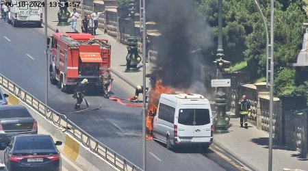 Bakıda mikroavtobus YANDI – FOTO