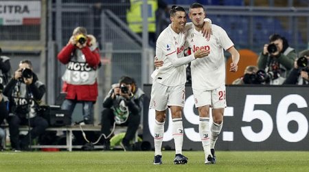 Ronaldo türkiyəli futbolçuya zəng etdi