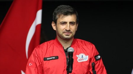 Selcuk Bayraktardan Türkiyə millisinin məğlubiyyəti ilə bağlı PAYLAŞIM - FOTO