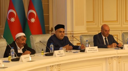 Allahşükür Paşazadə din xadimlərini bir araya topladı - FOTO