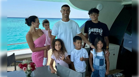 Ronaldo ailəsi ilə istirahətdə - FOTO