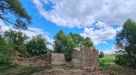 Rusiyada 60 tonluq dəmir yolu körpüsü oğurlanıb - FOTO