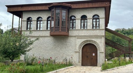 Mehmandarovların Şuşadakı evindən FOTOLAR