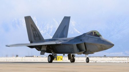 ABŞ F-22 qırıcılarını Yaxın Şərqə yerləşdirdi