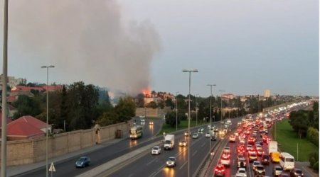 Sabunçu Tibb Mərkəzinin yaxınlığında yanğın oldu