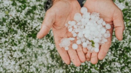 FAKTİKİ HAVA: Qazax rayonunun bu kəndlərinə dolu düşüb