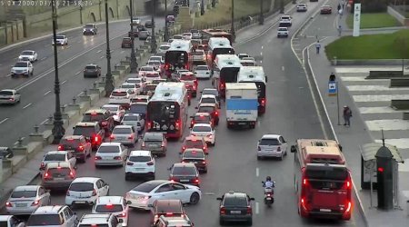 Bakı yollarının zolaqlı problemi: Çıxış yolu nədir?