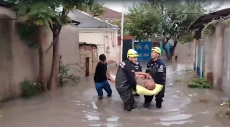 Yağış Bakı və Abşeronda fəsadlar yaratdı: 8 nəfər təxliyə edildi - FOTO-VİDEO