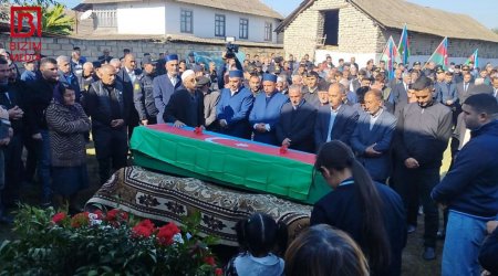 Birinci Qarabağ müharibəsinin şəhidi İsmət Piriyev dəfn olundu – YENİLƏNİB - FOTO/VİDEO