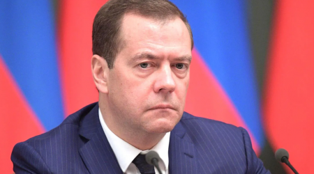 Medvedev Corc Buşun Mixail Saakaşvilini bir vaxtlar tərifləməsindən DANIŞDI - VİDEO