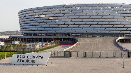 Stadiona avtomobillə qanunsuz daxil olmaq istəyən şəxs SAXLANILDI