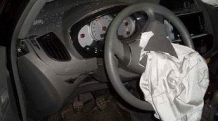 Lerikdə yol qəzası oldu, iki nəfər xəsarət aldı