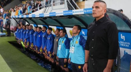 Renat Dadaşovun komandası baş məşqçisi ilə yollarını AYIRDI