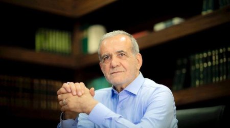 Pezeşkian: "Özümlə mübarizə apardıqca görürəm ki, xalqa heç bir cavabım yoxdur"