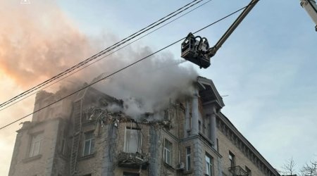 Yeni ilin ilk günü Kiyevə kütləvi hava hücumu - Ölən və yaralananlar var - FOTO