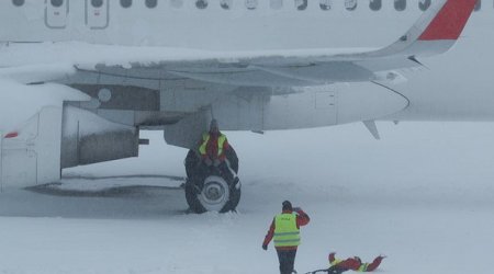 Sankt-Peterburqda 33 təyyarə alternativ aerodromlara göndərildi - SƏBƏB