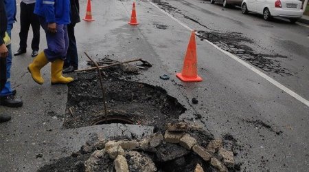 Bakıda yol ÇÖKDÜ - VİDEO