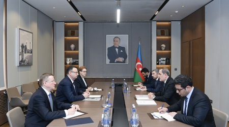 Belarusun yeni səfiri etimadnaməsinin surətini Ceyhun Bayramova təqdim etdi - FOTO