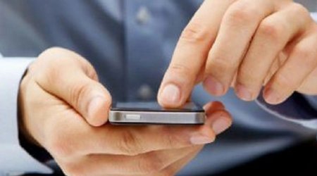 İş yerində işçinin mobil telefonu əlindən alına bilərmi? - HÜQUQİ İZAH