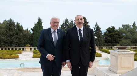 İlham Əliyev almaniyalı həmkarı ilə Heydər Əliyev Mərkəzində təşkil olunmuş konsertdə İŞTİRAK ETDİ