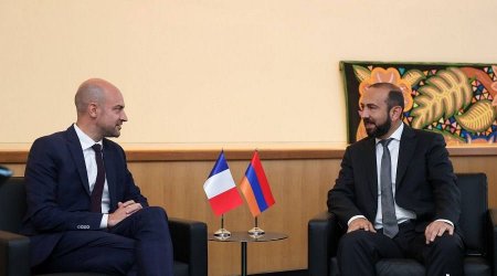Mirzoyan fransalı həmkarı ilə Azərbaycanla sülh prosesini MÜZAKİRƏ ETDİ
