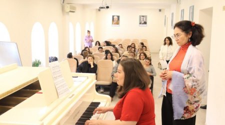 Müəllimlərin attestasiyası ilə bağlı təlimlər başladı