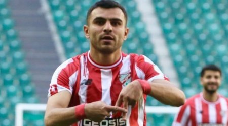 Azərbaycanlı futbolçu qol vurdu, komandası rəqibini darmadağın etdi - VİDEO