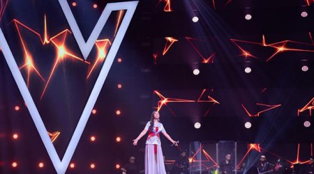 “Ulu Vətən” ifası ilə bütün zalı ayağa qaldırdı – VİDEO