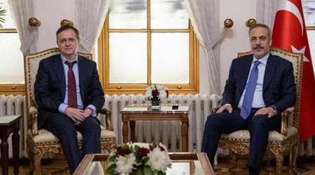 Medinski İstanbulda Hakan Fidanla GÖRÜŞDÜ