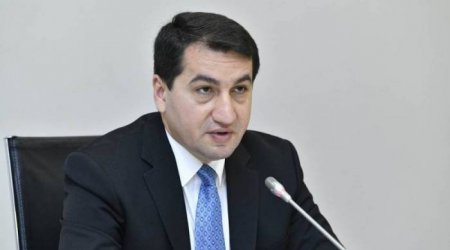 Hikmət Hacıyev İranda keçirdiyi görüşlərlə bağlı PAYLAŞIM etdi – FOTO