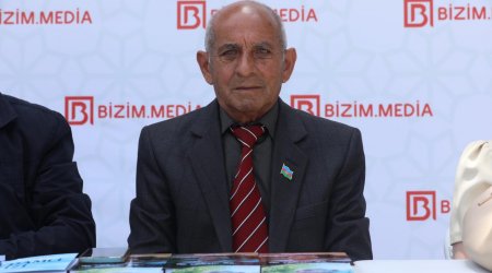 Şair Telman Axıncının imza günü keçirildi – FOTO