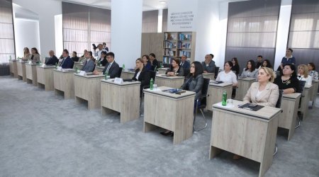 Türkiyənin Koç Universitetinin rektoru AHİK-in Əmək və Sosial Münasibətlər Akademiyasında – FOTO
