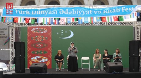 "Gül dəftəri" mövzusunda panel müzakirəsi keçirildi – FOTO