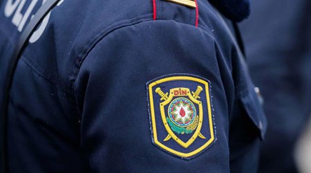 Bakıda 26 yaşlı qız xuliqanlıq etdi - Polis naryadı ÇAĞIRILDI